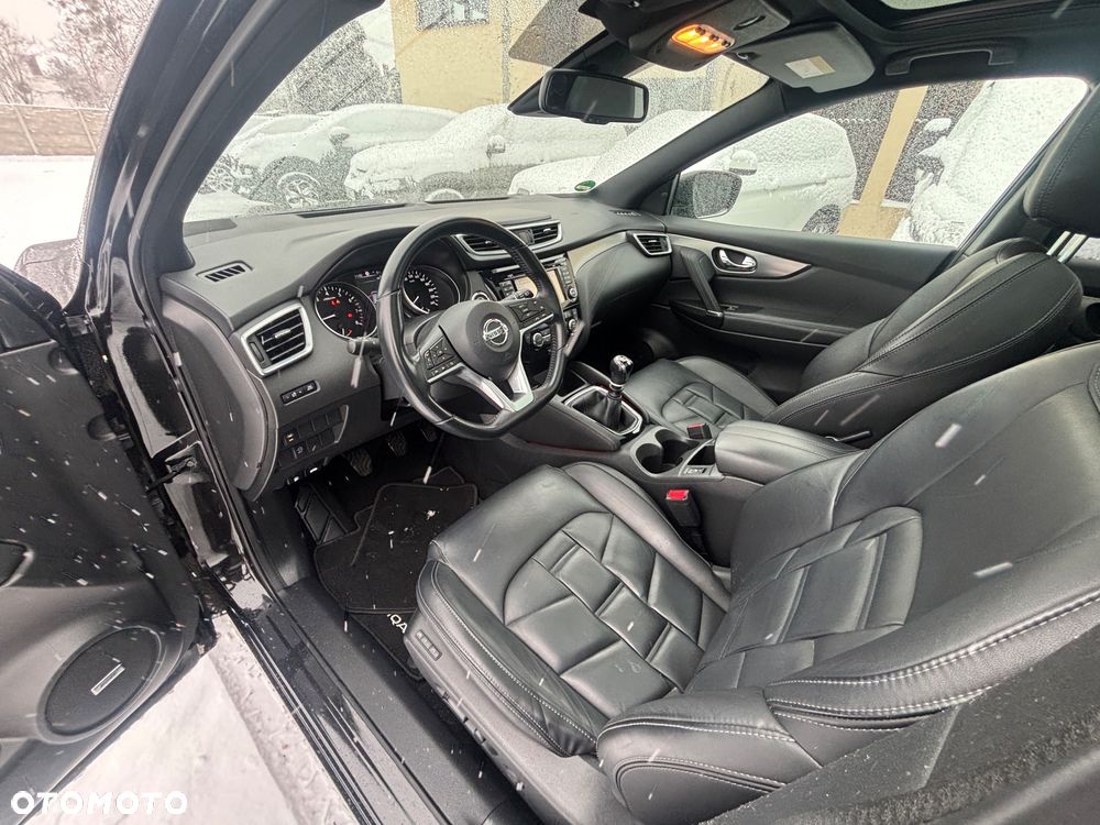 Nissan Qashqai 1.3 DIG-T TEKNA - 17