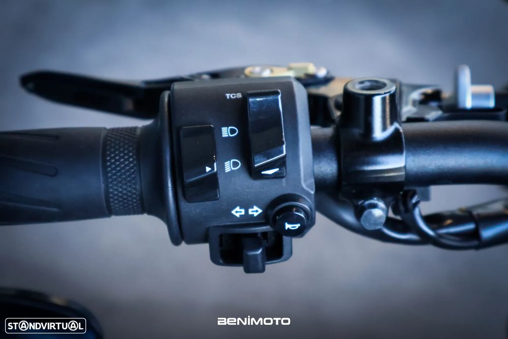 Yamaha MT-09 SP - 9