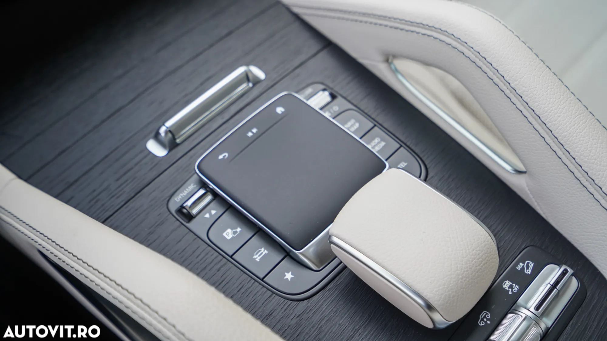 Mercedes-Benz GLS - 19