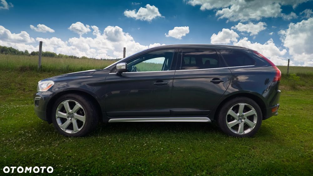 Volvo XC 60 2.4D AWD R-Design - 2