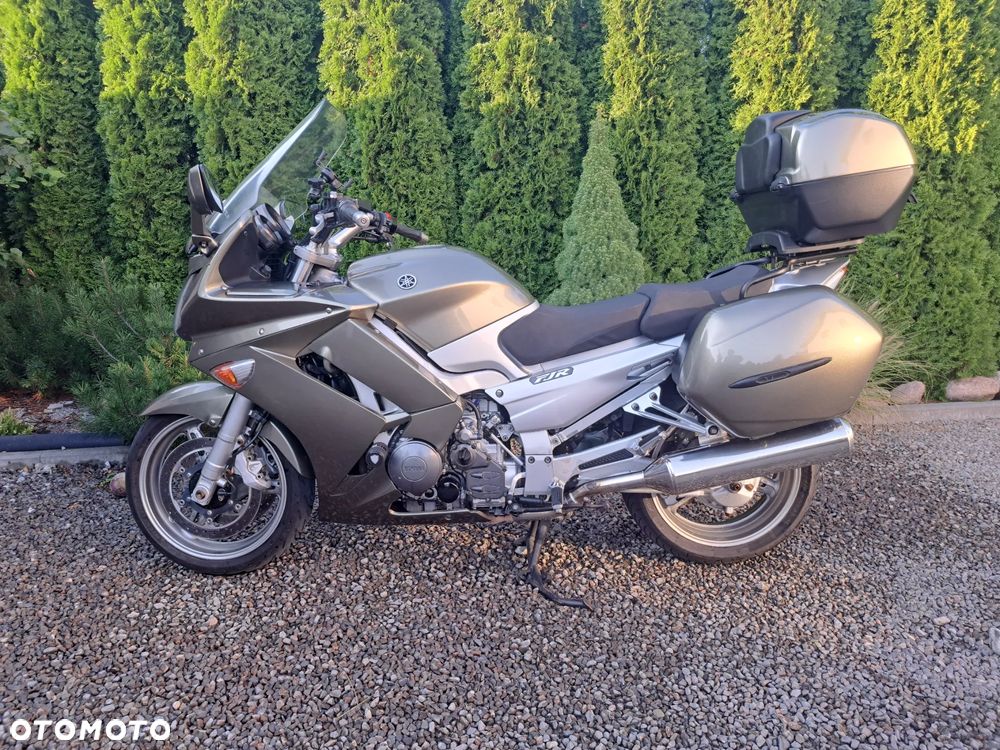 Yamaha FJR - 9