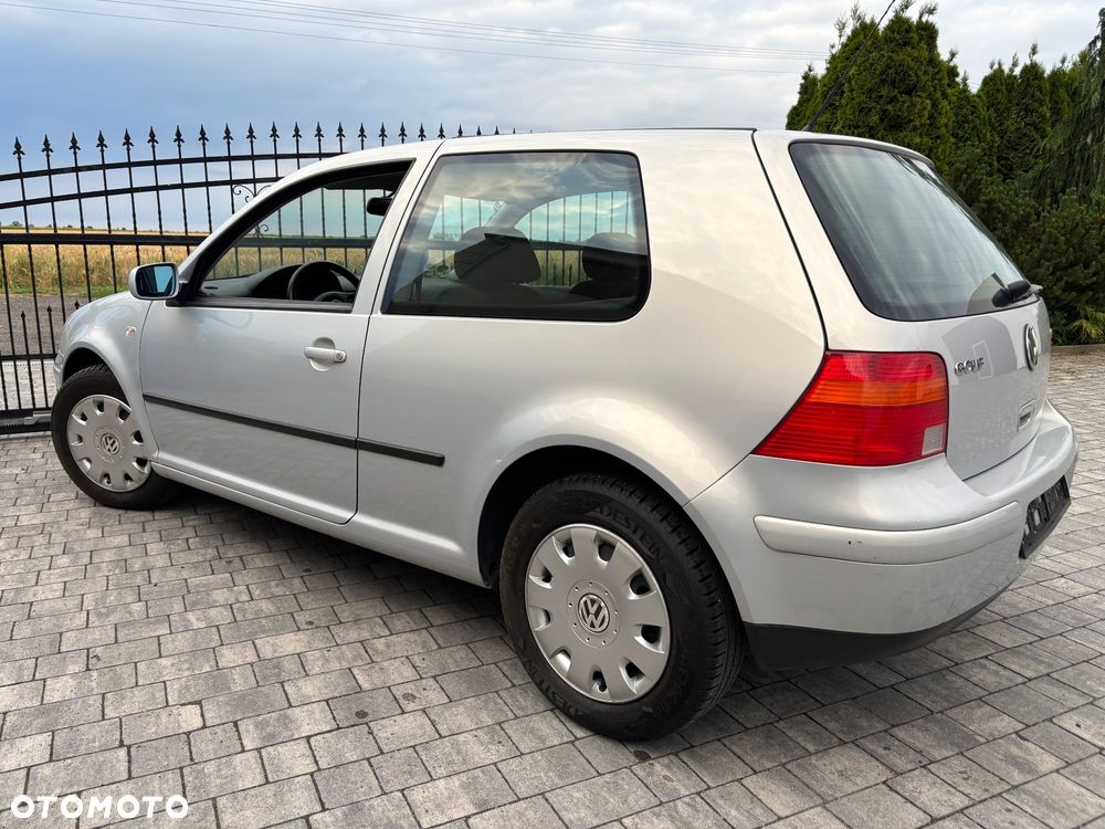 Volkswagen Golf 1.6 Trendline - 14