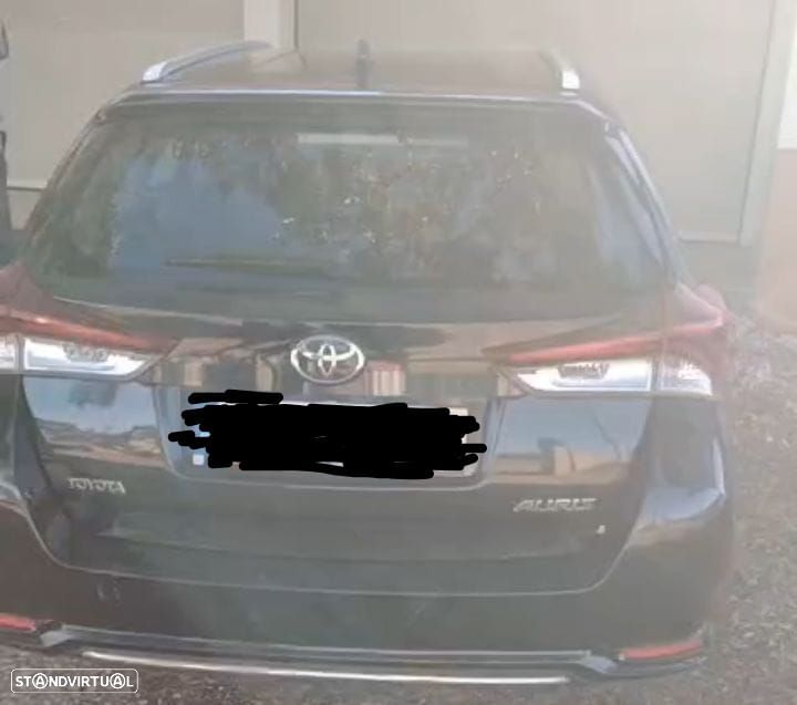 Toyota Auris 1.8 HSD Comfort - 2