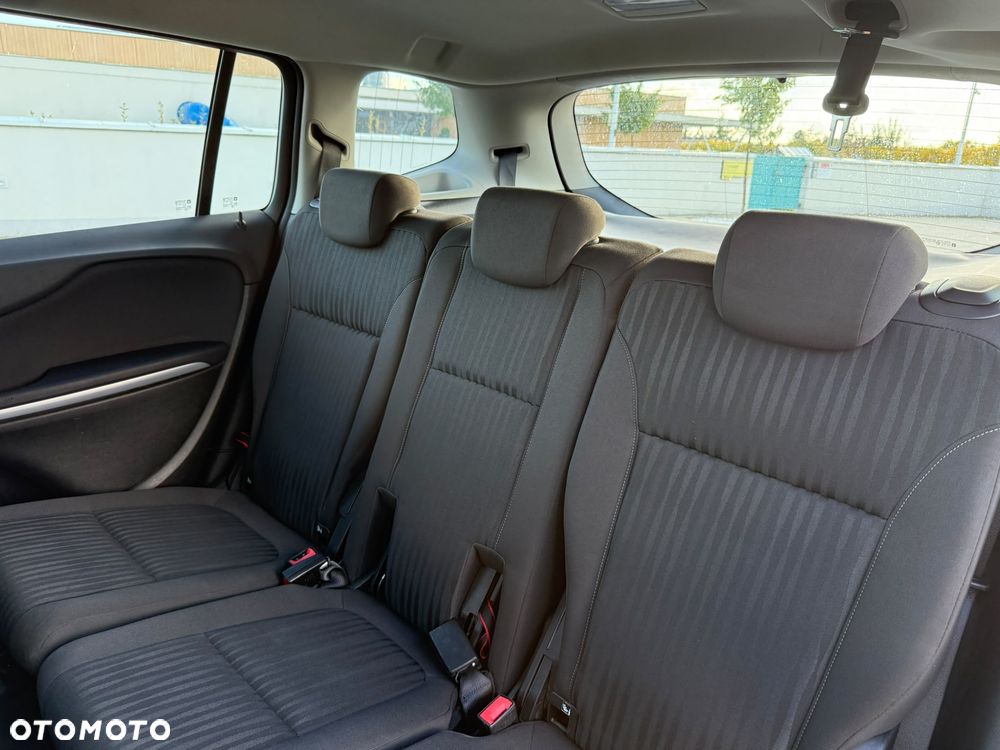 Opel Zafira - 13