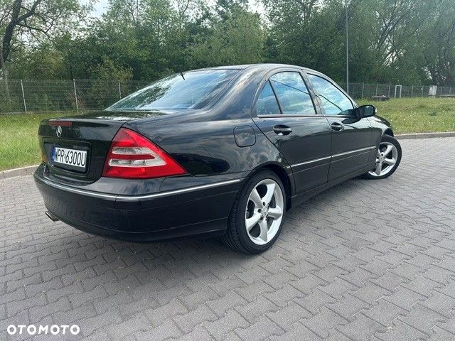 Mercedes-Benz Klasa C - 2