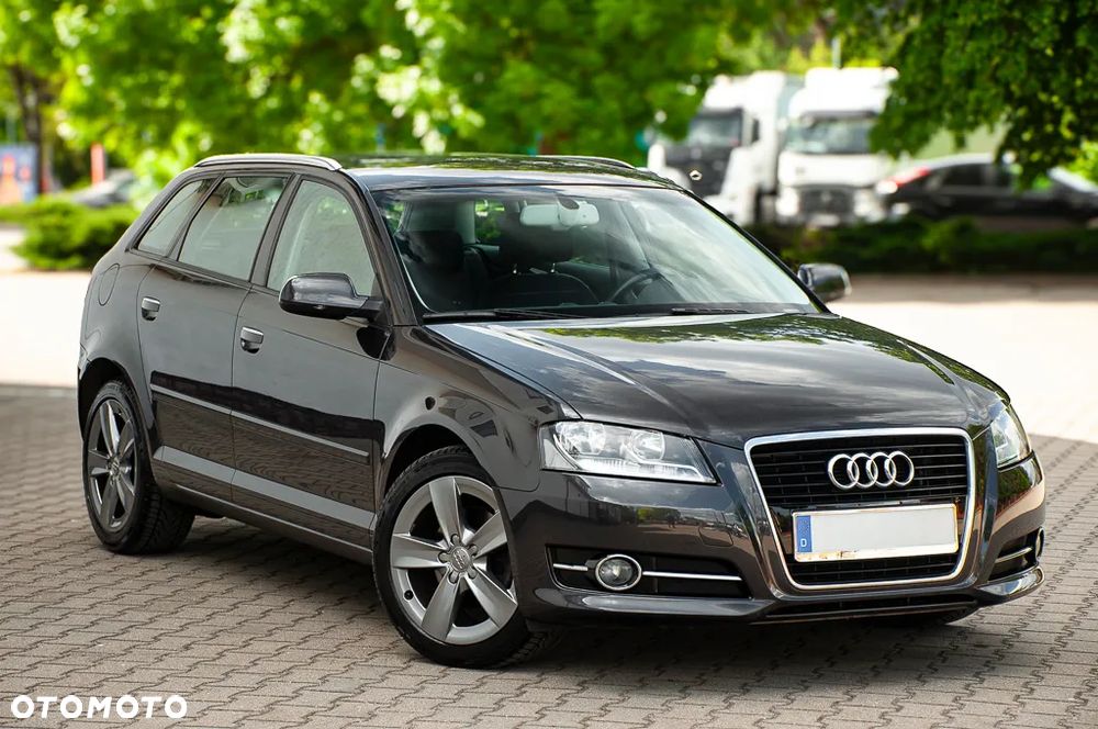 Audi A3 Sportback 2.0 TDI DPF S line Sportpaket - 9