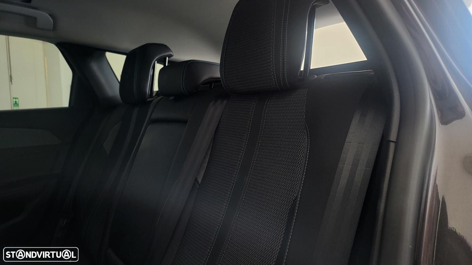 Peugeot 308 SW 1.2 PureTech Allure Pack - 24