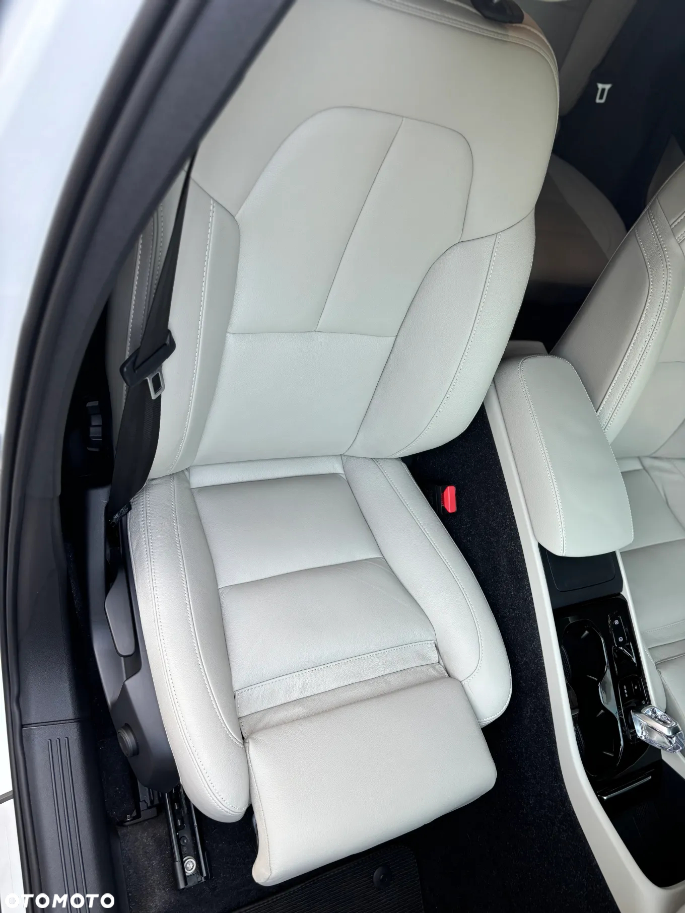 Volvo XC 40 T4 AWD Inscription - 11