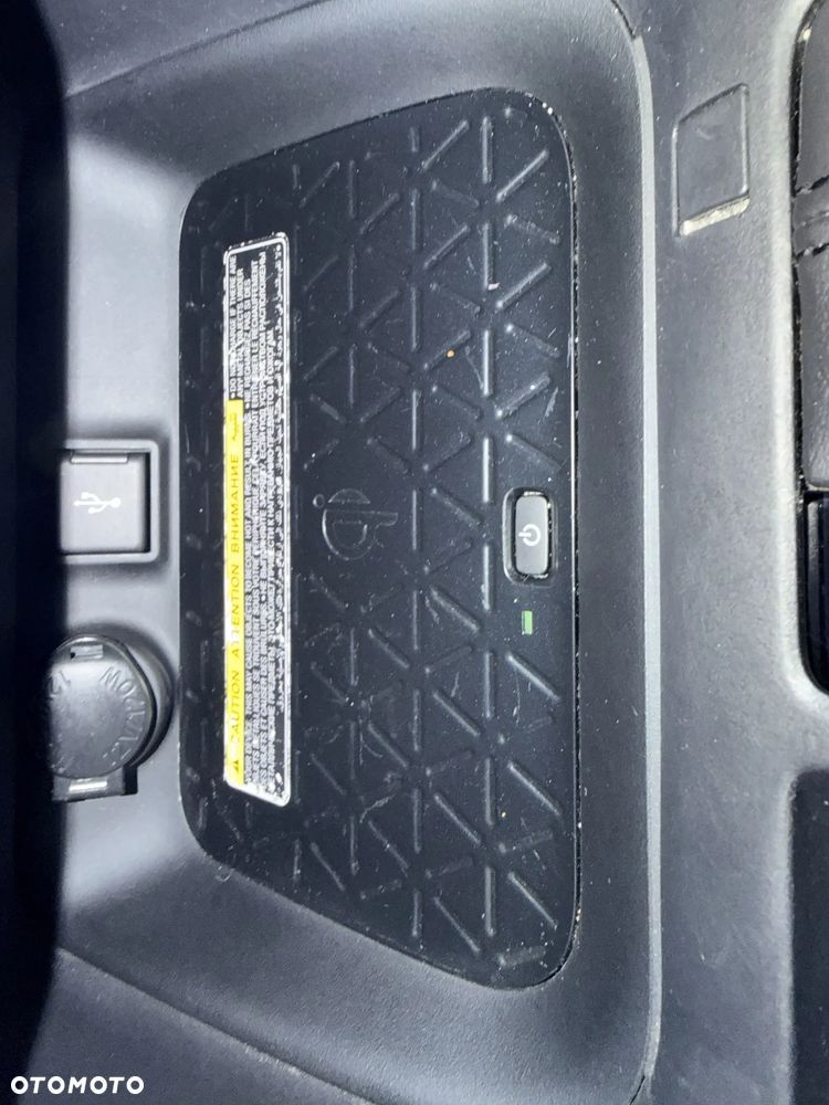 Toyota RAV4 2.5 Hybrid Executive 4x4 - 28