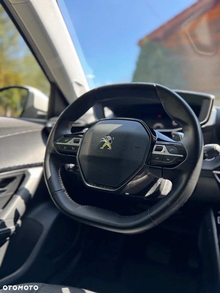 Peugeot 2008 1.2 PureTech Allure S&S EAT8 - 16