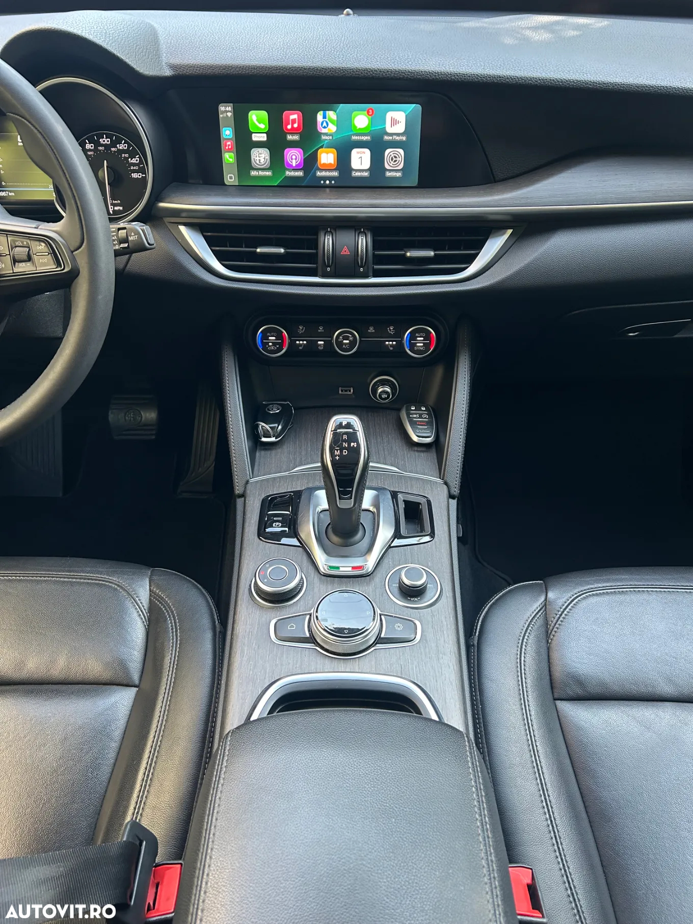 Alfa Romeo Stelvio 2.0 Turbo 16V AT8-Q4 Veloce Ti - 13