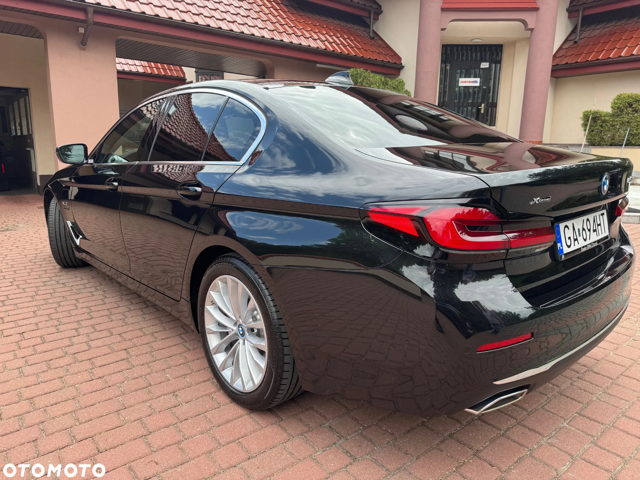 BMW Seria 5 545e xDrive - 7