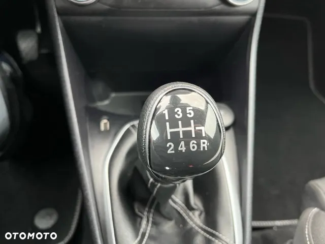 Ford Fiesta 1.0 EcoBoost Titanium ASS - 11