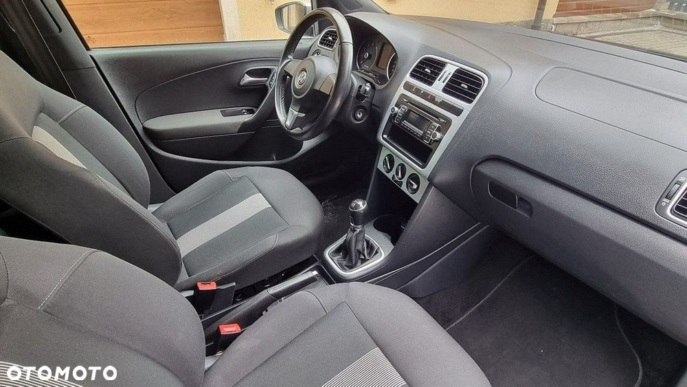 Volkswagen Polo - 12