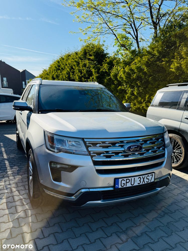 Ford Explorer - 2