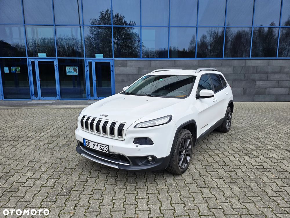 Jeep Cherokee - 1