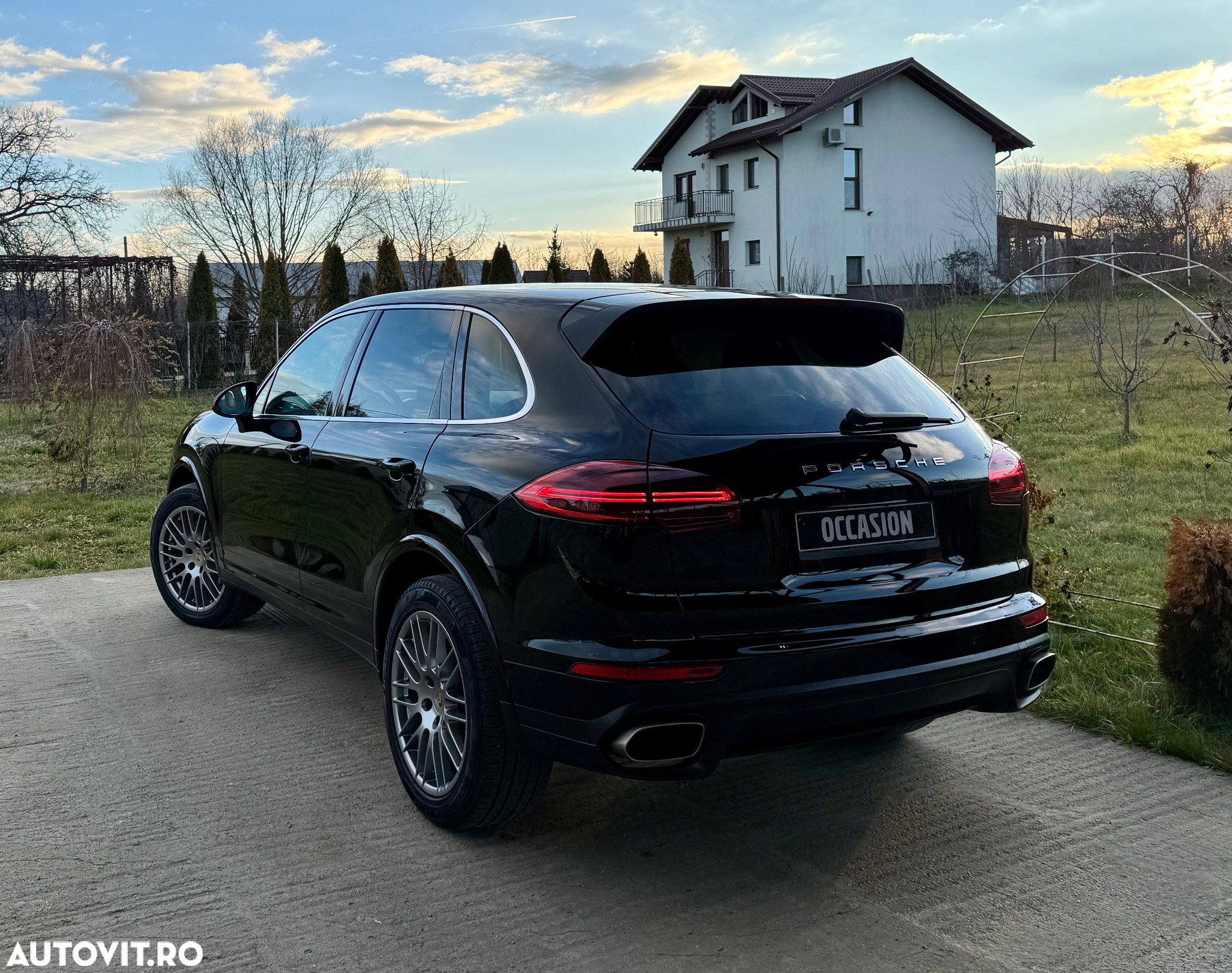 Porsche Cayenne Diesel Platinum Edition - 4