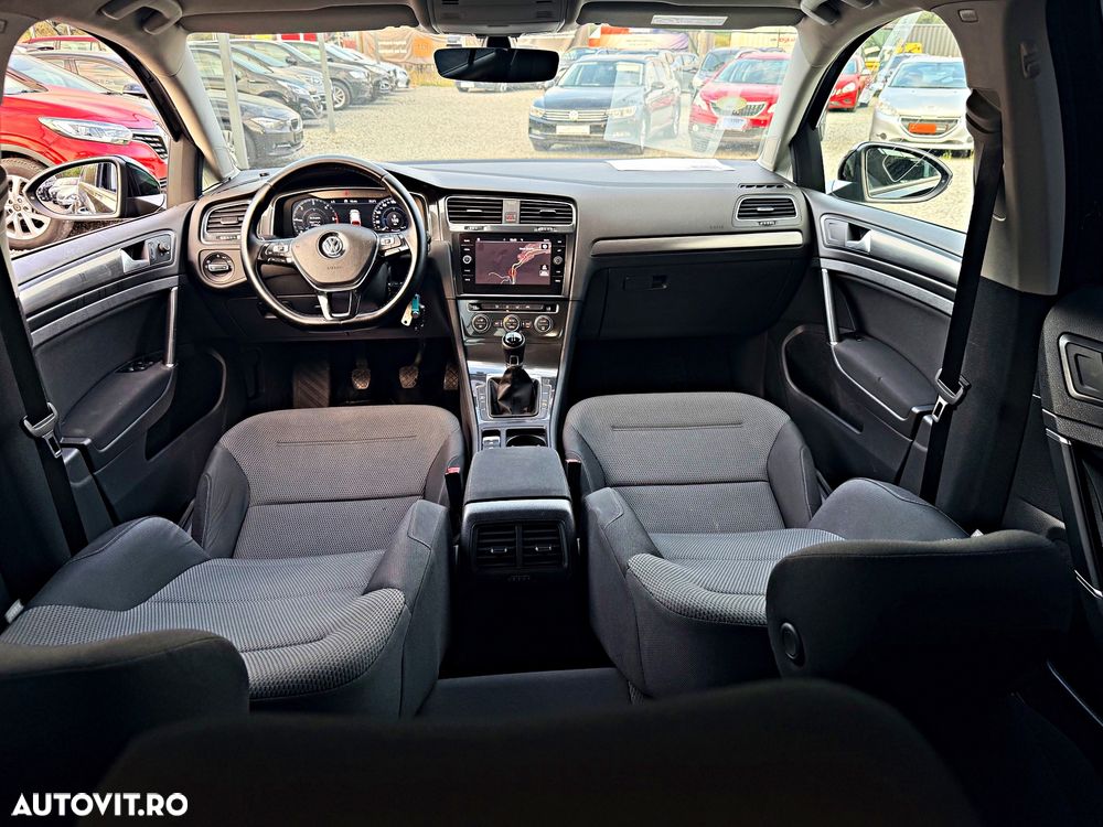 Volkswagen Golf 1.6 TDI BlueMotion Technology Cup - 19