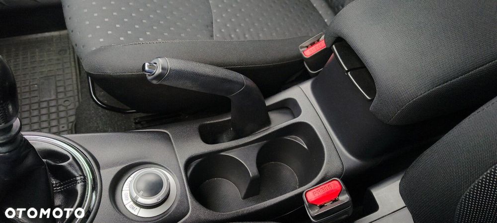 Mitsubishi ASX - 18