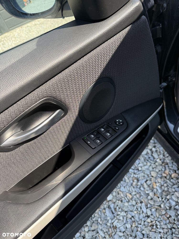 BMW Seria 3 320d DPF - 12