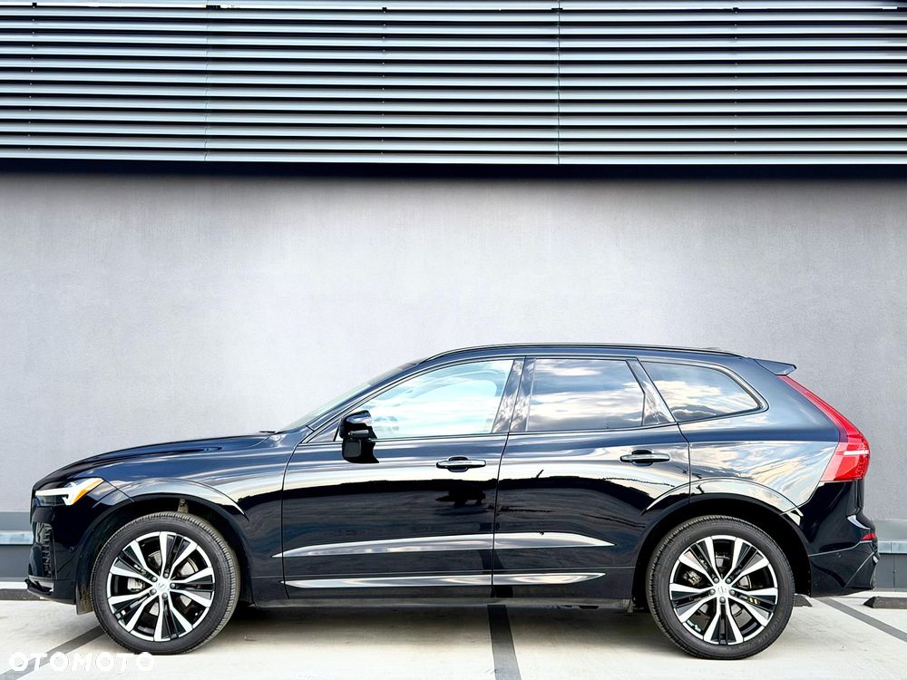 Volvo XC 60 B5 B AWD Plus Dark - 5