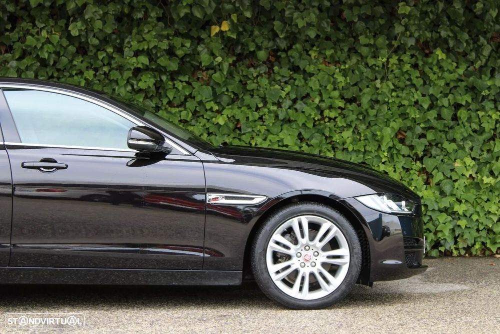 Jaguar XE 2.0 D Prestige Aut. - 6