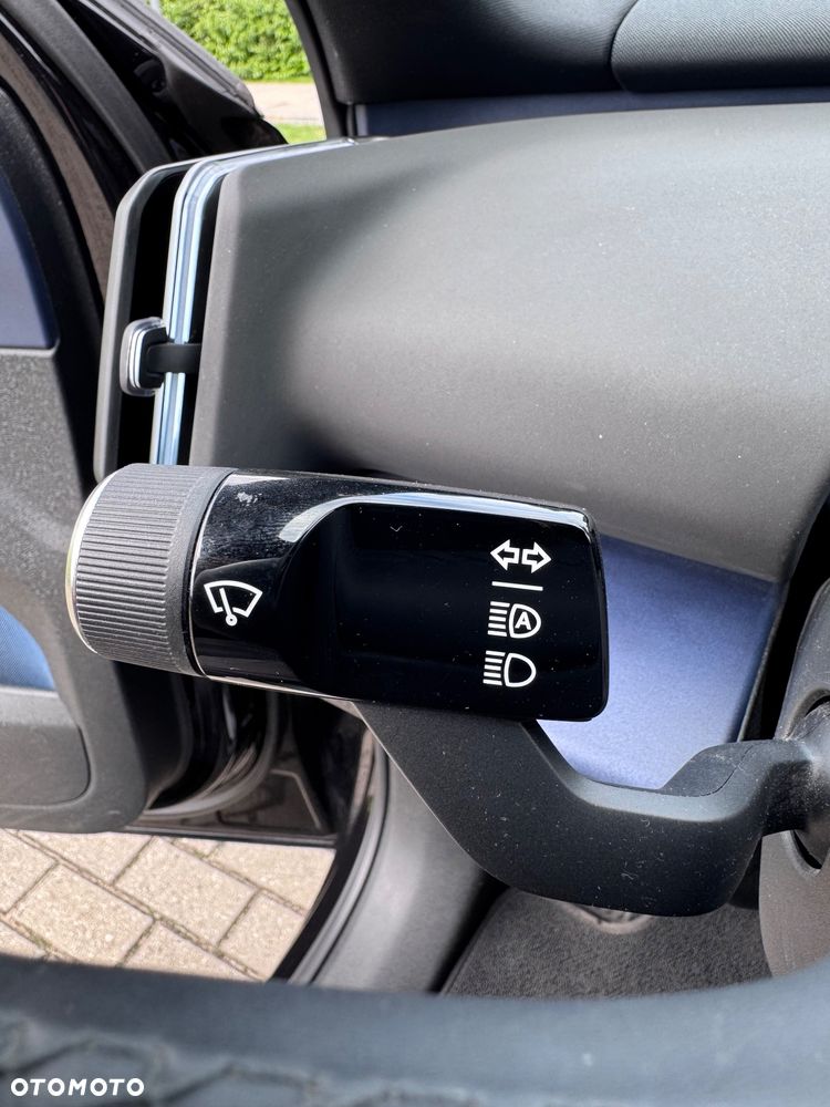 Volvo EX30 Single Motor Extended Range RWD Black Edition Plus - 28