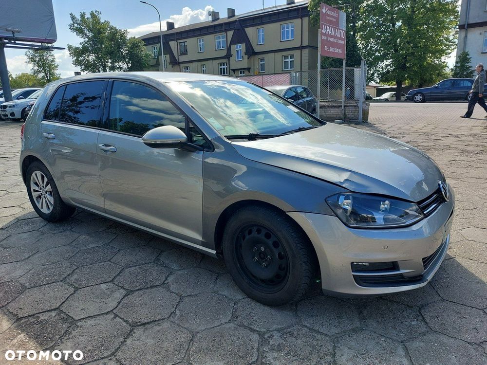 Volkswagen Golf - 9
