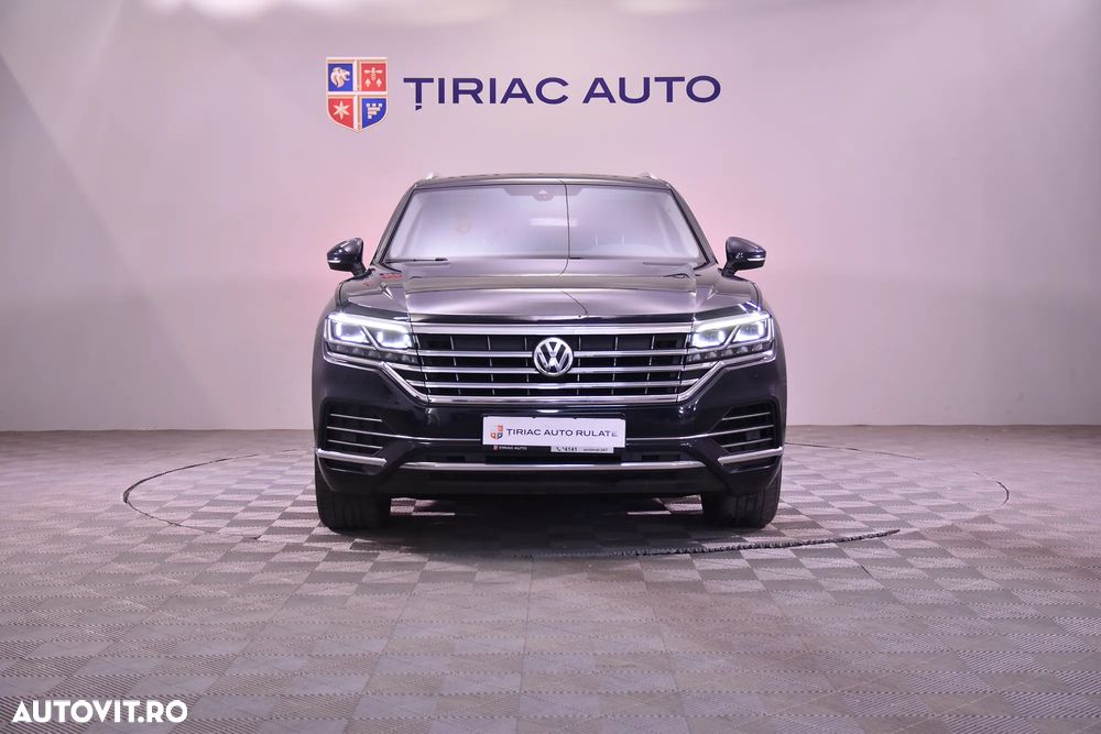 Volkswagen Touareg - 8