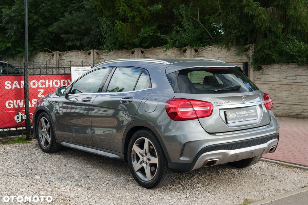 Mercedes-Benz GLA 180 7G-DCT AMG Line - 32