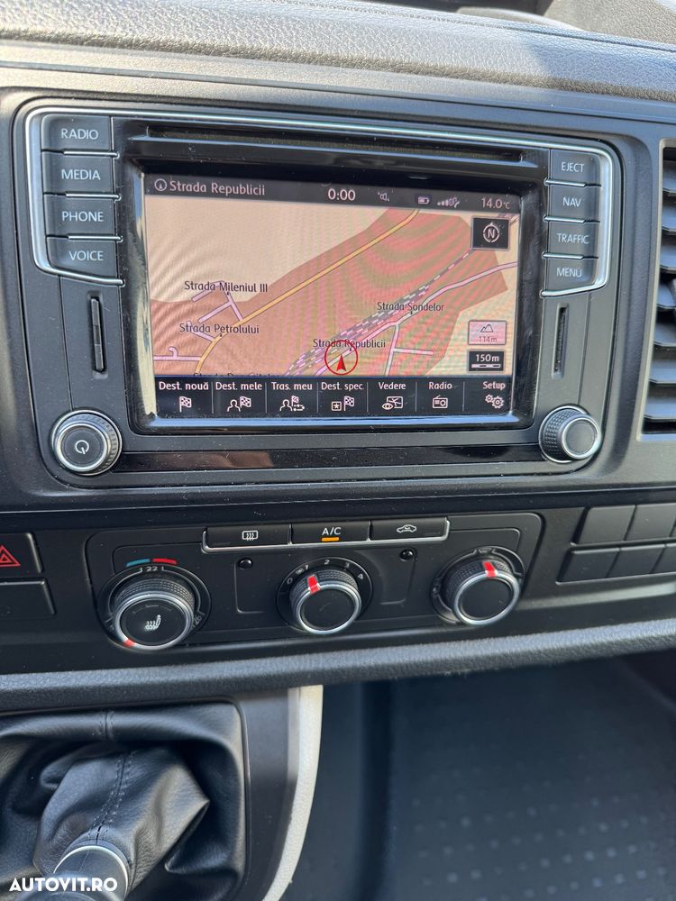 Volkswagen Transporter - 11