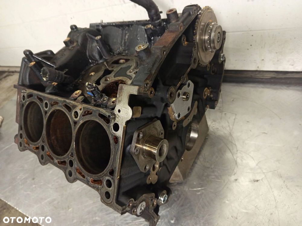 Blok silnika Dół Audi Q7 4L VW Tuareg 3.0 TDI V6 BUG 059103021B - 2