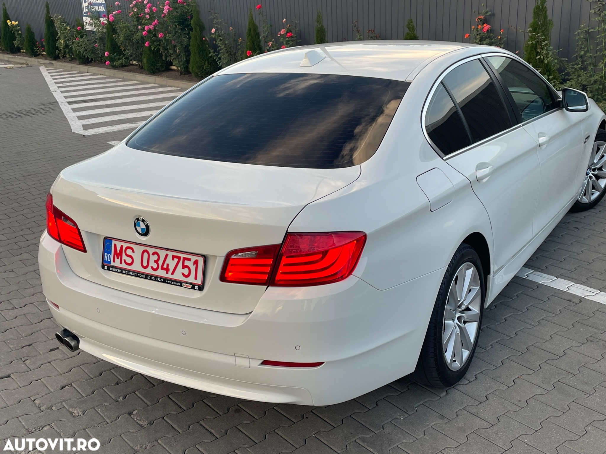 BMW Seria 5 520d - 3