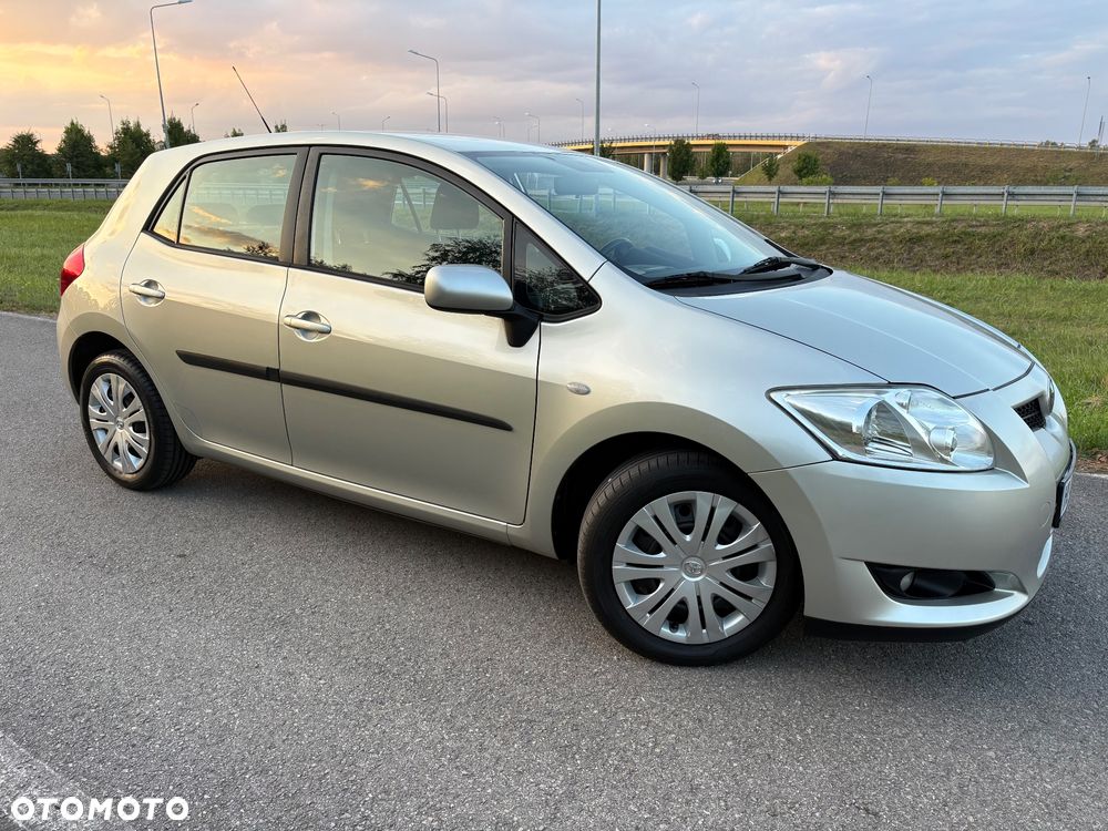 Toyota Auris 1.6 VVT-i Premium MM - 10