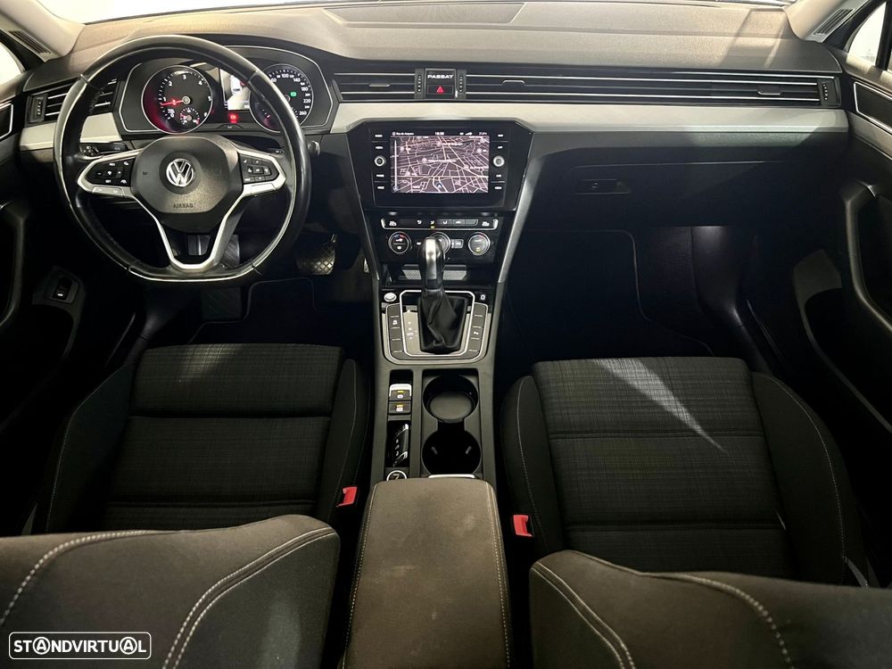 VW Passat Variant 1.6 TDI Confortline DSG - 4