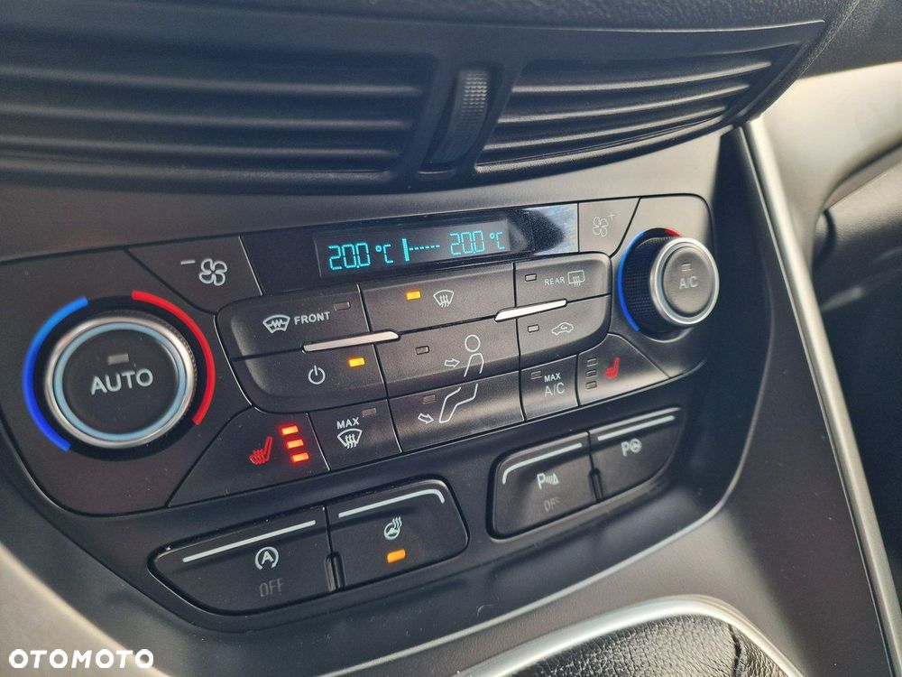 Ford Kuga 1.5 EcoBoost 2x4 Cool & Connect - 25