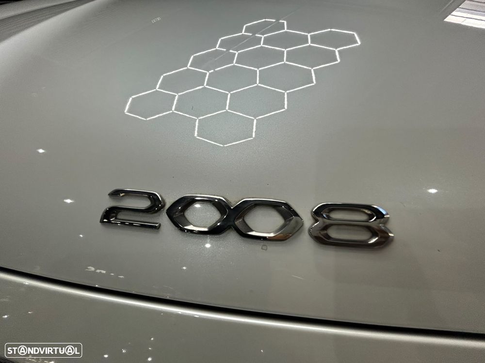 Peugeot e-2008 GT - 24
