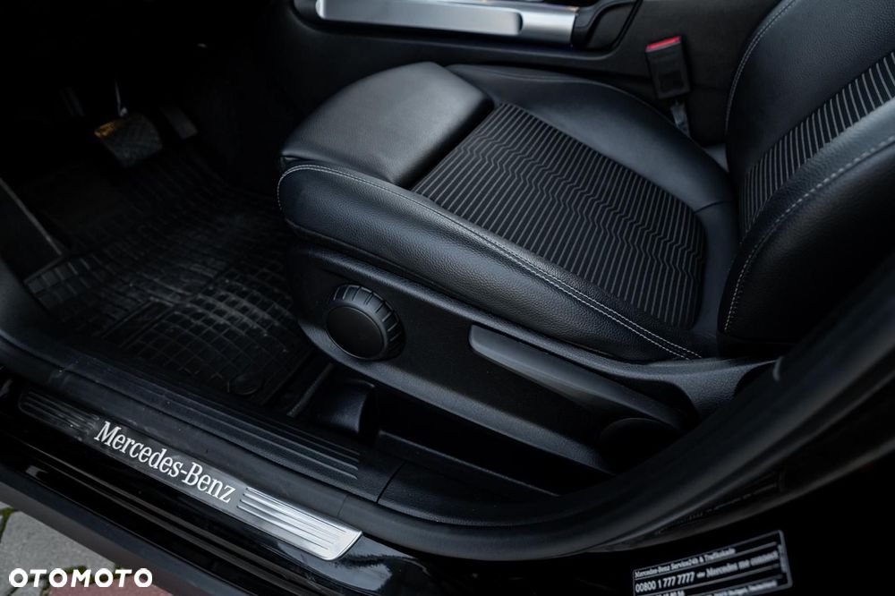 Mercedes-Benz GLB 220 d Progressive 8G-DCT - 37