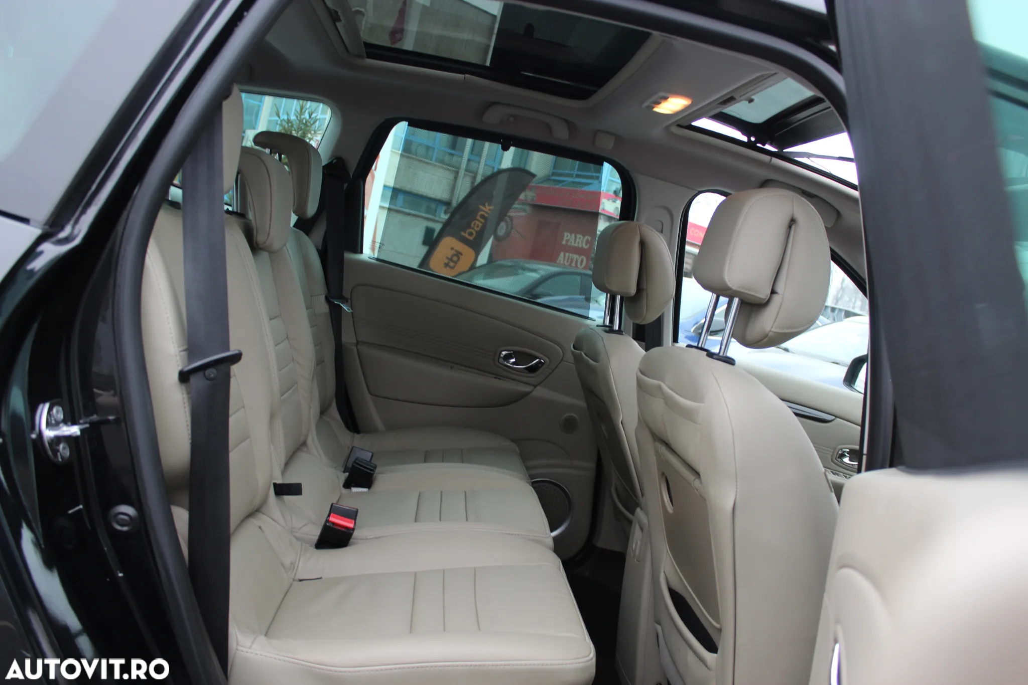 Renault Grand Scenic ENERGY dCi 130 S&S Bose Edition - 6