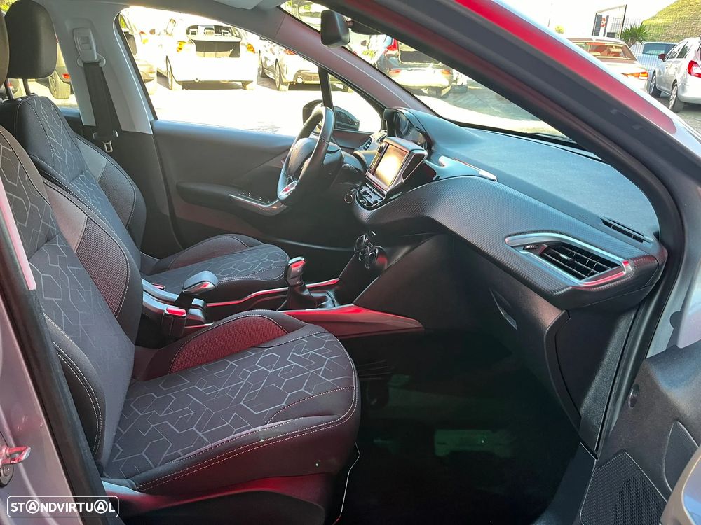 Peugeot 2008 1.6 BlueHDi Style - 12