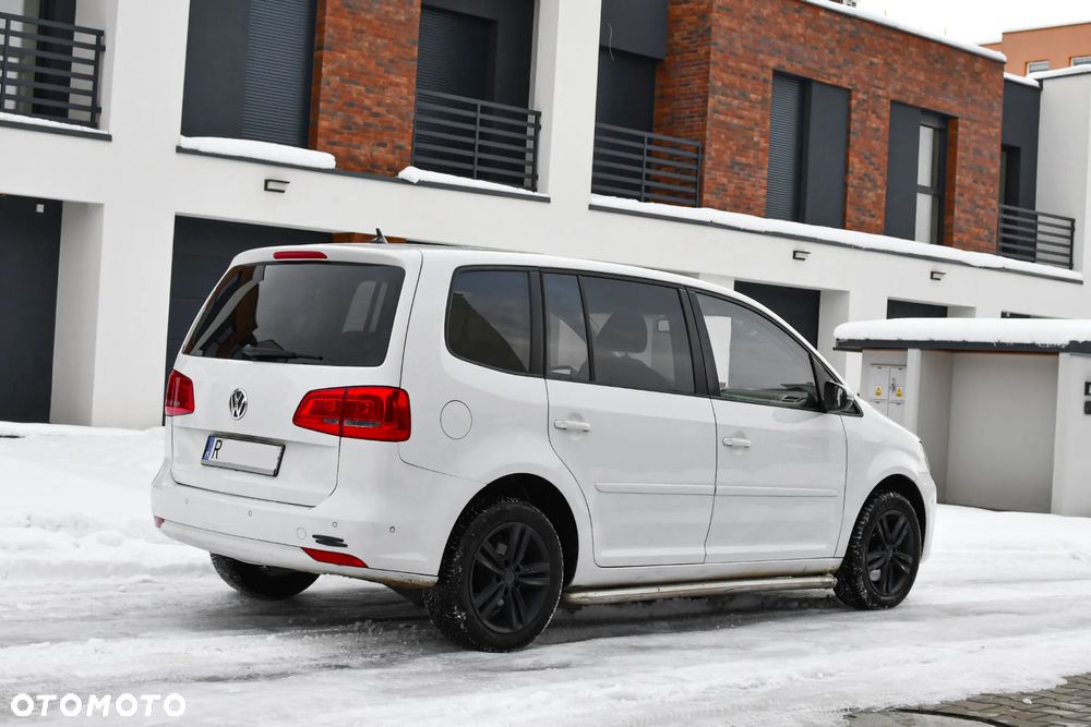 Volkswagen Touran - 3