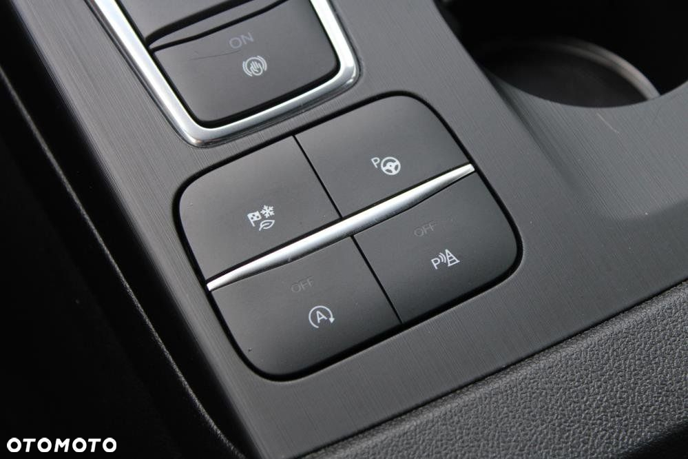 Ford Kuga - 21