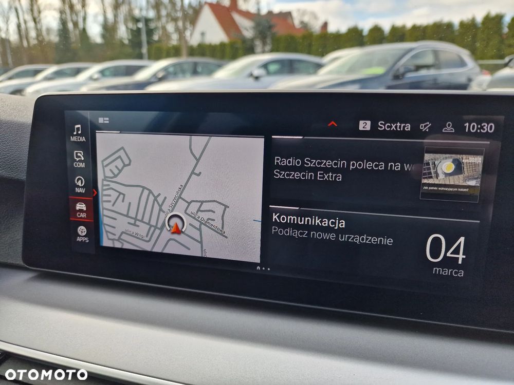 BMW Seria 5 518d - 33