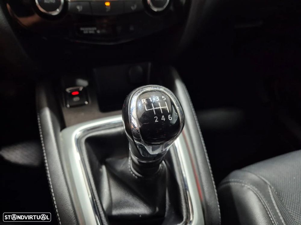 Nissan Qashqai 1.5 dCi Tekna Premium - 26