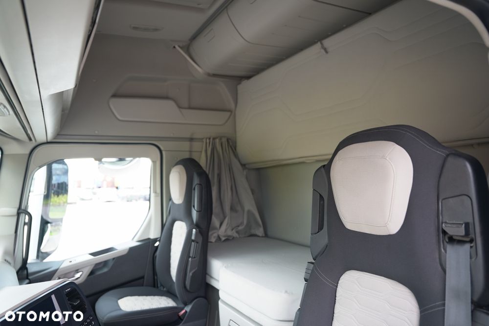 Ford F-MAX 500 / HYDRAULIKA / KLIMATYZACJA POSTOJOWA / - 25