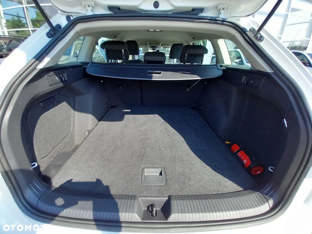 Volkswagen Golf 1.0 TSI - 30
