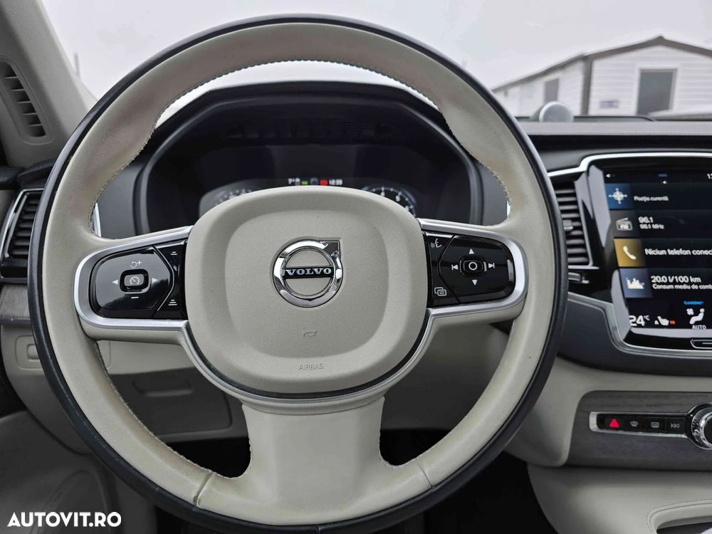 Volvo XC 90 - 17