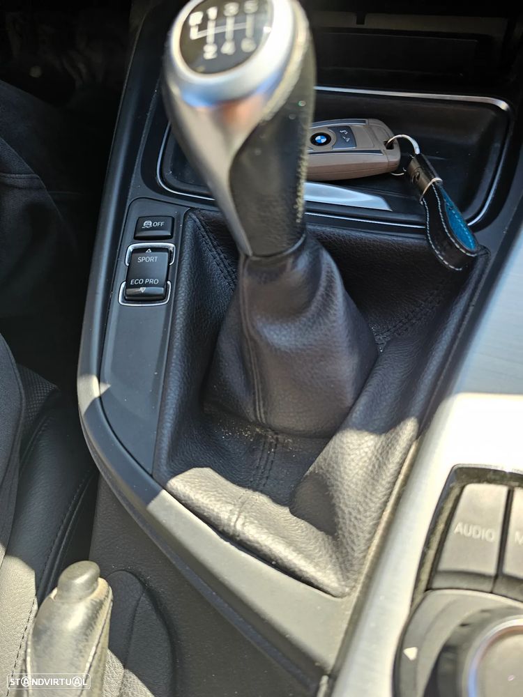 BMW 320 d Line Modern - 11