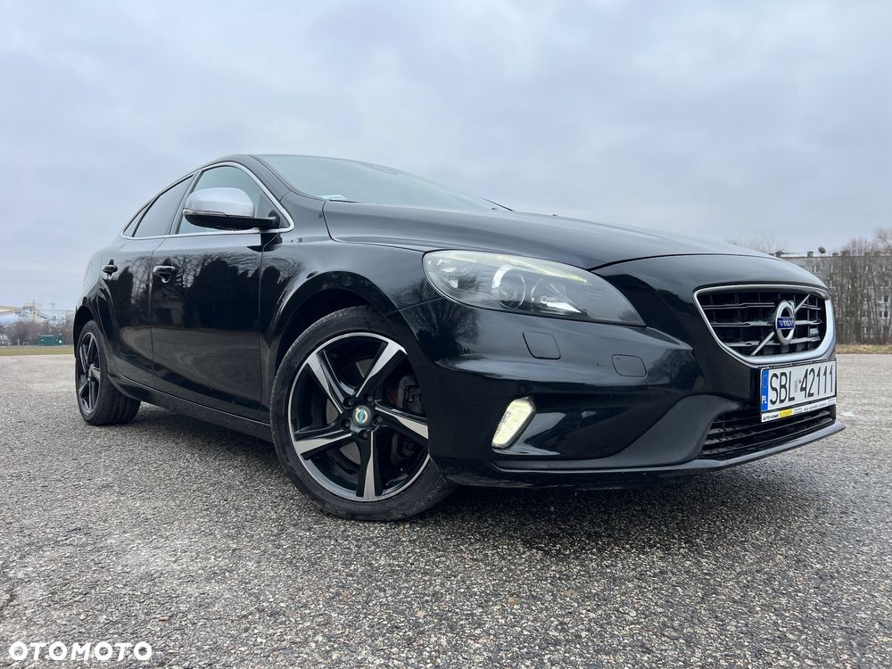 Volvo V40 D3 R Design - 8