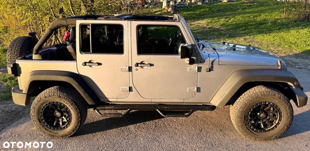 Jeep Wrangler - 1